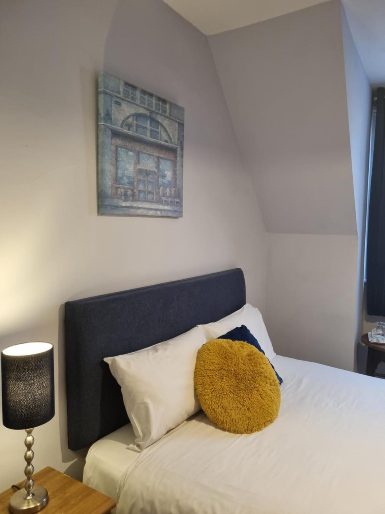 The Windmill Hotel London Exteriör bild